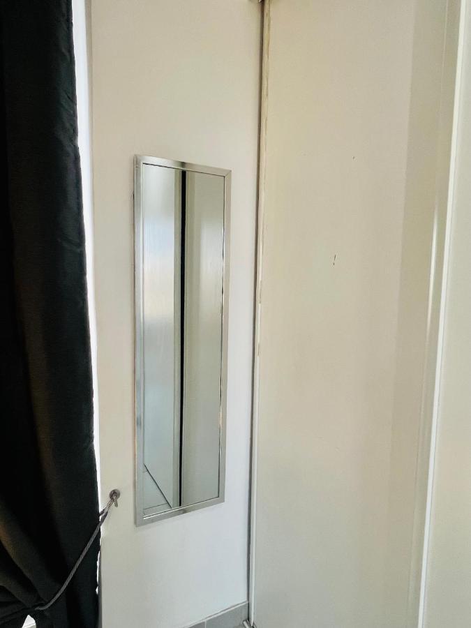 Superbe Duplex Design Neuf 2 Chambres, Climatise Tout Confort, Facile D,Acces Stationnement Gratuit マルセイユ エクステリア 写真